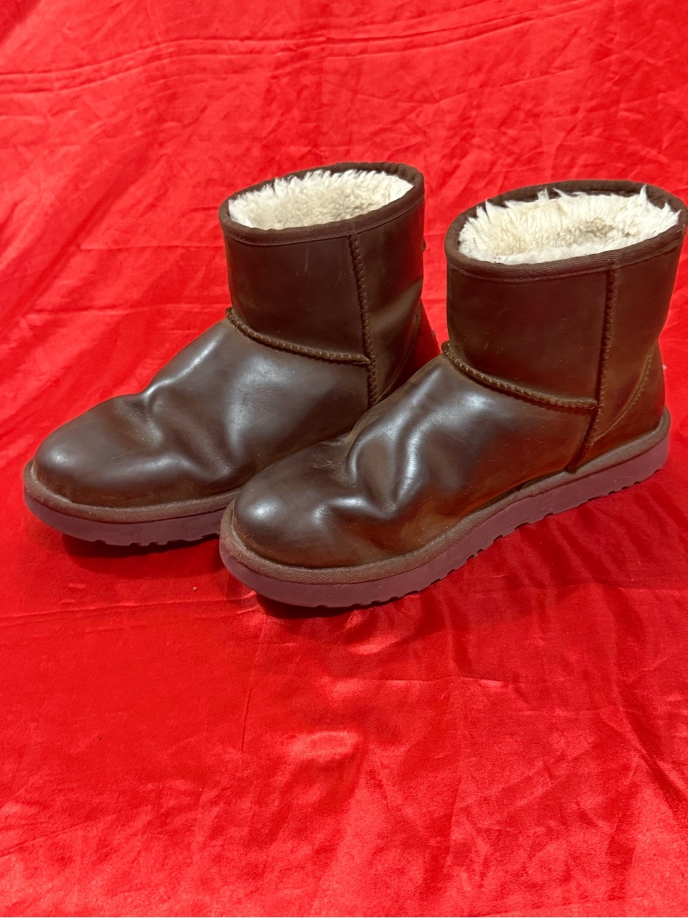 WOW POSHMARK - Authentic UGG Leather Boots